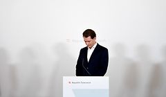 ARCHIV - 17.06.2021, Österreich, Wien: Österreichs Bundeskanzler Sebastian Kurz  spricht im Rahmen einer Pressekonferenz zu weiteren Öffnungsschritten in der Corona-Pandemie. (Zu dpa "Korruptionsermittler bestätigen Verfahren gegen Österreichs Kanzler") Foto: Roland Schlager/APA/dpa +++ dpa-Bildfunk +++