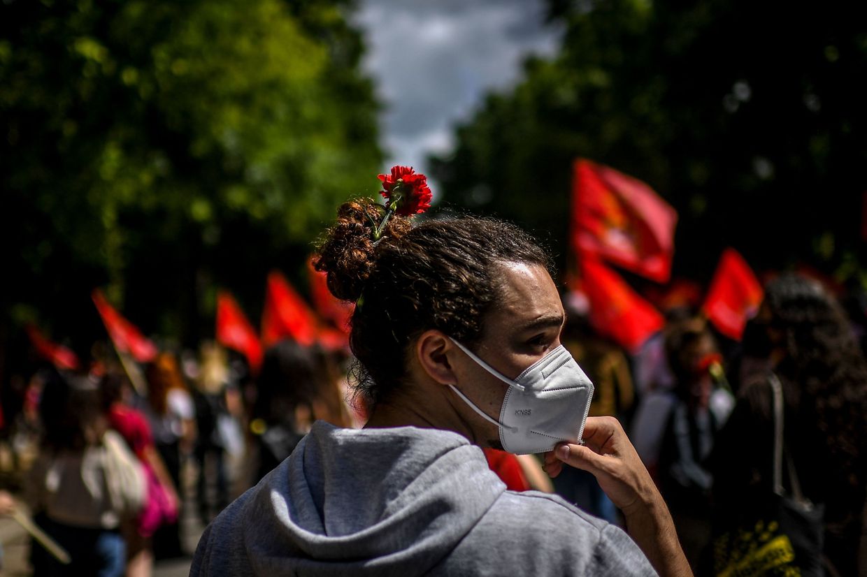 Desfile do 25 de abril na Avenida da Liberdade, em Lisboa.