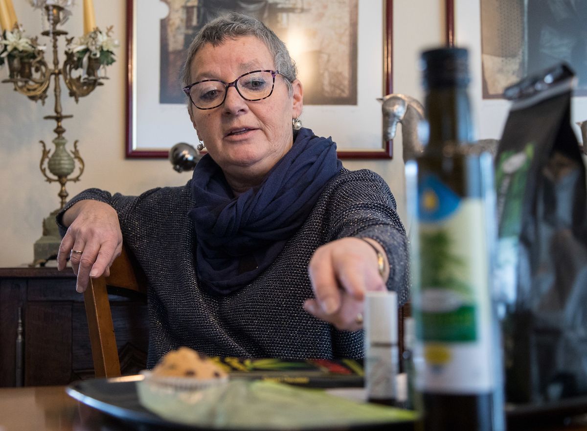 Line: «Je prenais beaucoup de somnifères auparavant pour m'aider à dormir, sans grand succès. Je n'aime pas trop les médicaments à la base, je préfère les substances naturelles»