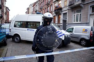 Arrêté dans le quartier de Molenbeek à Bruxelles, vendredi, Salah Abdeslam, inculpé samedi en Belgique, a refusé d'être extradé vers la France a fait savoir son avocat.