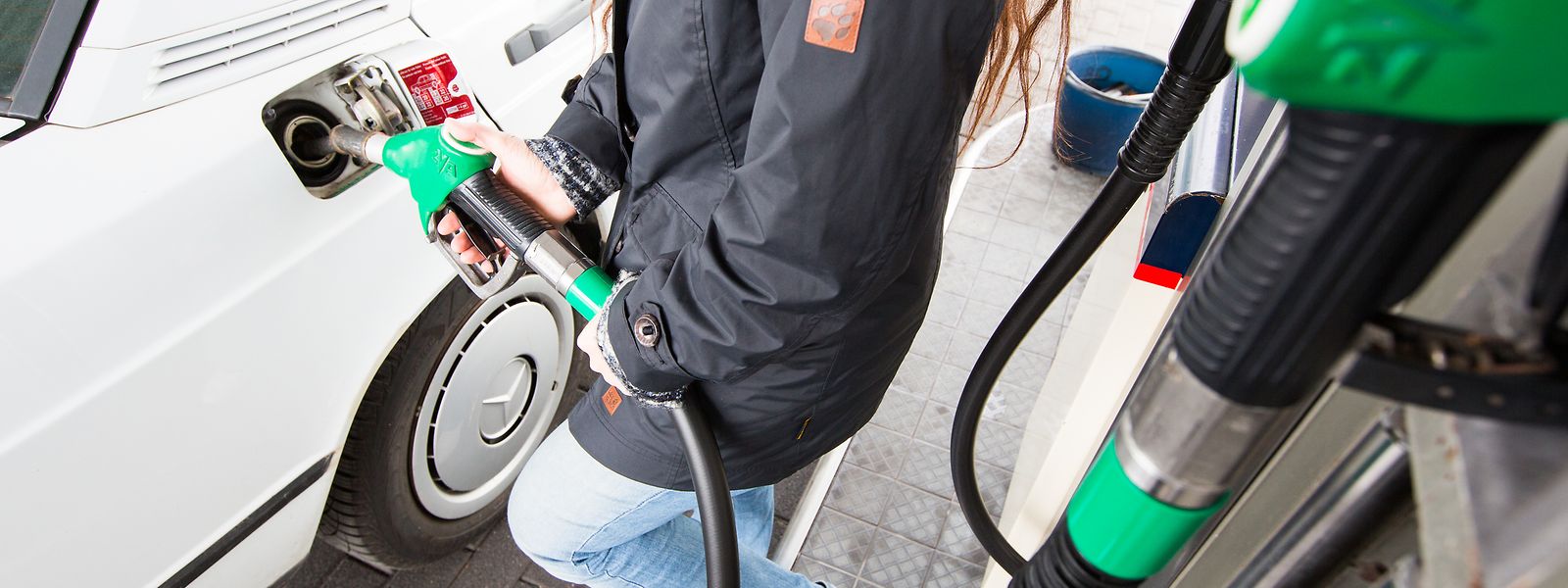 En moyenne, en décembre, les automobilistes ont payé 1,6% de plus pour un litre d'essence, et jusqu'à 4,3% de plus pour un litre de diesel.