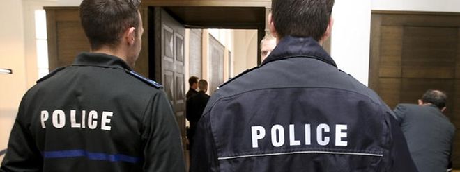 Eigentlich arbeiten Polizei und Justiz Hand in Hand zusammen, doch bei grundsätzlichen Fragen scheint es auf höchster Ebene auch grundsätzliche Differenzen zu geben.