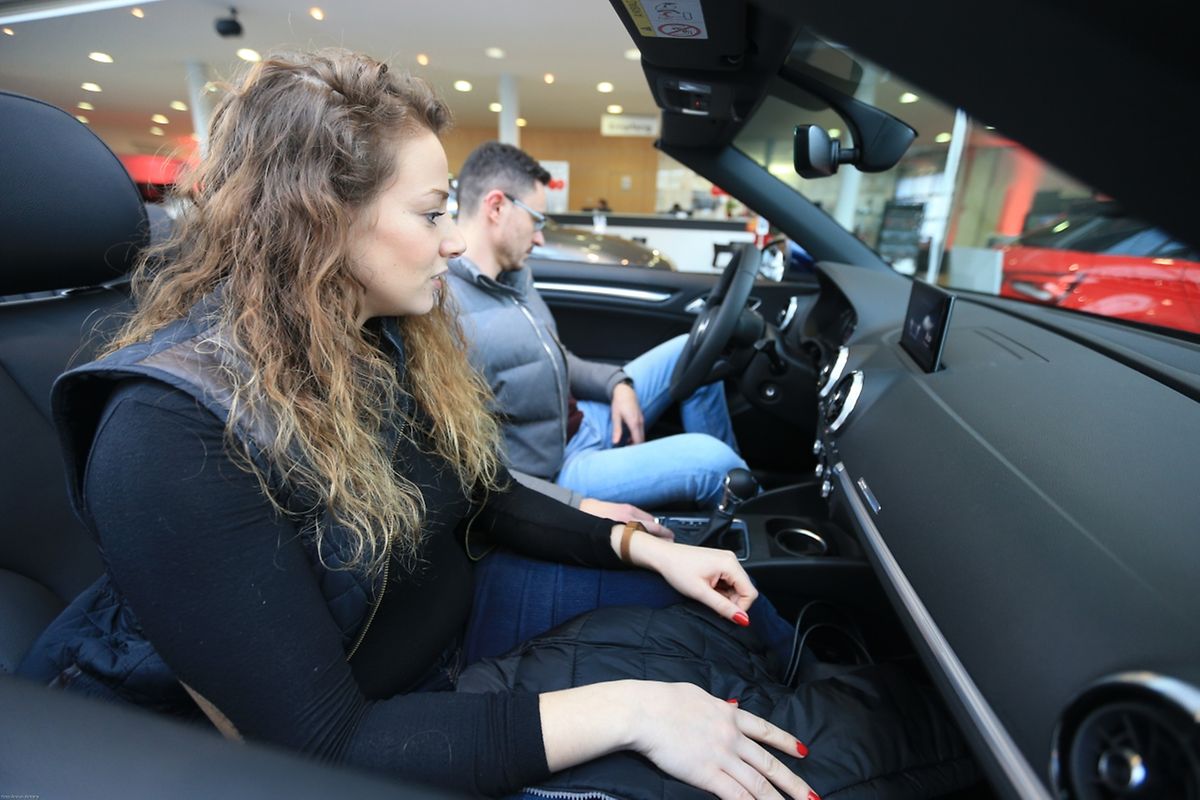 Diese Kunden sitzen schon mal Probe. 