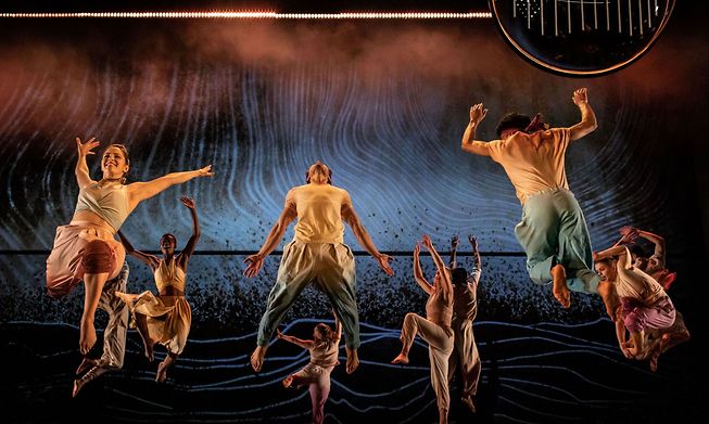 A joyous life before displacement choreographed with fluid synchronicity