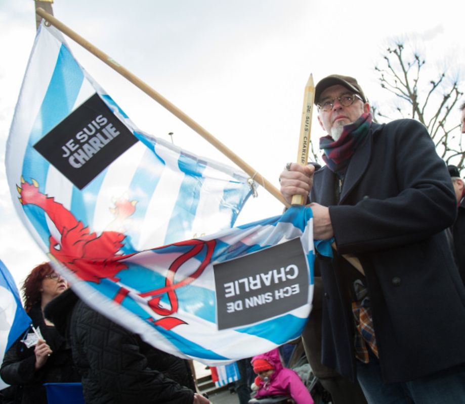 Demonstration auf der Place de la Constitution für die Opfer der Attentate von Paris.