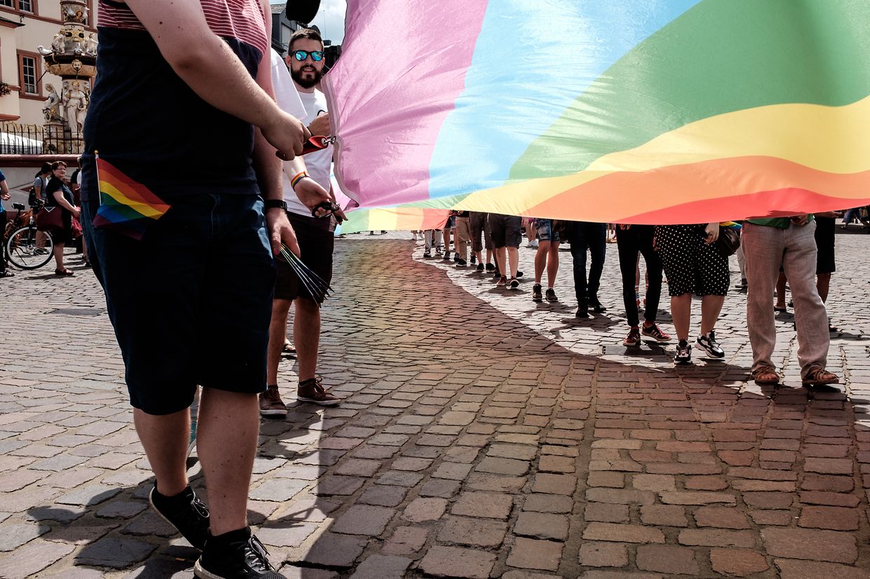 CSD Straßenfest, Trier / Foto: Viktor Wittal
