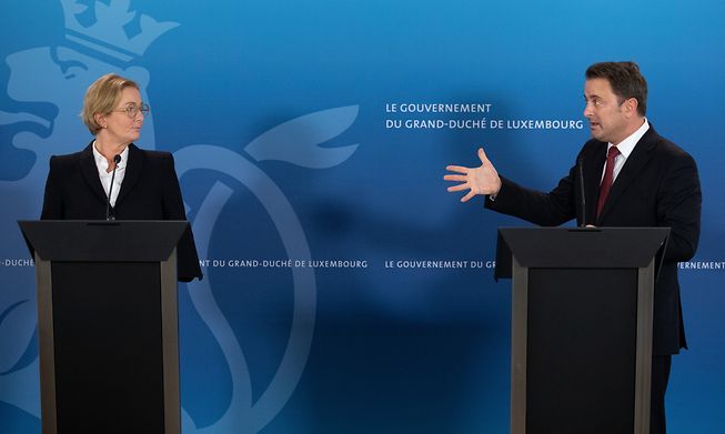 Health Minister Paulette Lenert (left) and Prime Minister Xavier Bettel at a previous press conference