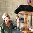 Liliane Ferron, Sprecherin der "Déireschutzliga", arbeitet seit 17 Jahren als Freiwillige im Tierasyl in Gasperich.