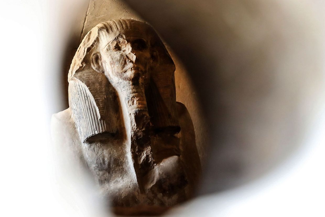 Fini le repos éternel pour le pharaon Djoser, à Saqqara.