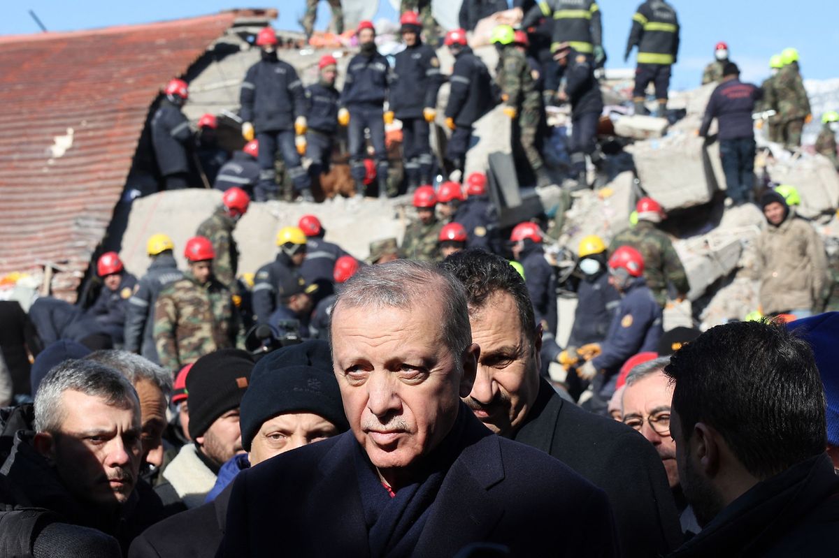 Recep Tayip Erdogan bei der Besichtigung der Stadt Kahramanmaras im Südosten der Türkei.