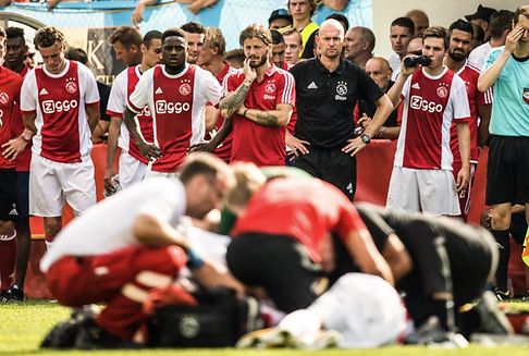 Herzstillstand auf dem Platz: Ajax-Spieler Nouri im künstlichen Koma