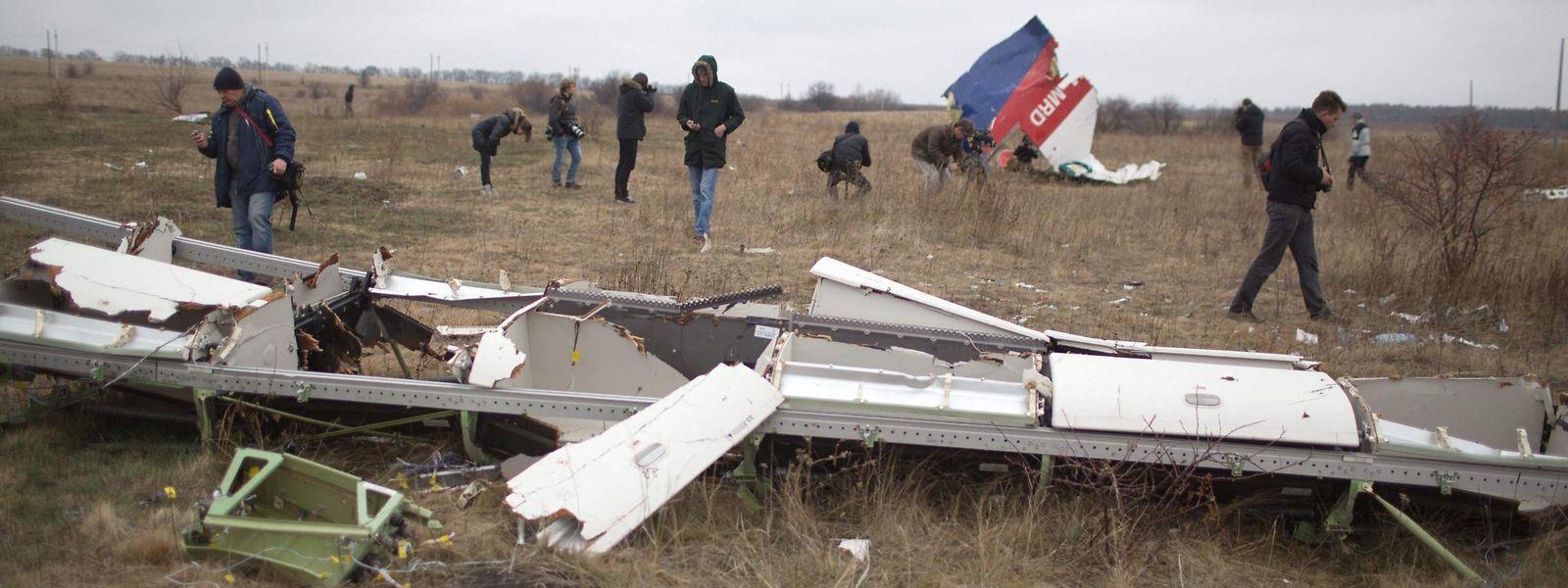 Les débris de l'avion abattu, le 11 novembre 2014, dans l'est de l'Ukraine.