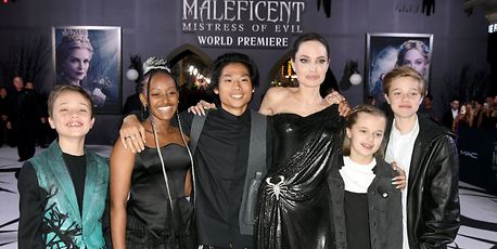 Fãs de Angelina Jolie - Angelina Jolie leva filhos para a premiere