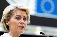 A presidente da Comissão Europeia, Ursula von der Leyen, considera que é preciso aumentar a pressão contra a Rússia.