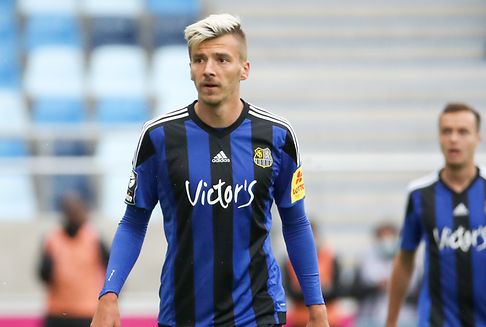 Wie Fußballer Deville den Flutopfern hilft