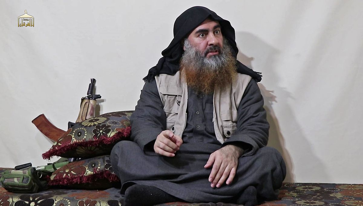 Abou Bakr al-Baghdadi s'est fait exploser avec sa «veste» chargée d'explosifs alors qu'il s'était réfugié dans un tunnel creusé pour sa protection.