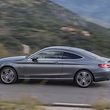 Das neue C-Klasse Coupé ist 60 Millimeter länger als der Vorgänger und fährt mit markanter Frontpartie mit Diamantgrill und langer Motorhaube vor.
