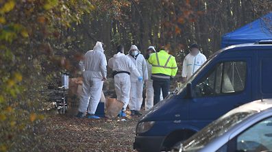 Die Polizei hat vermutlich gleich zwei Morde aufgeklärt.