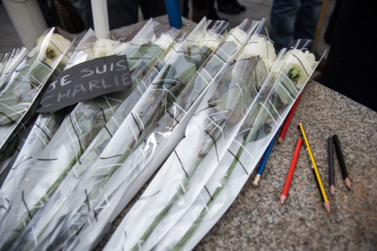Demonstration auf der Place de la Constitution für die Opfer der Attentate von Paris.