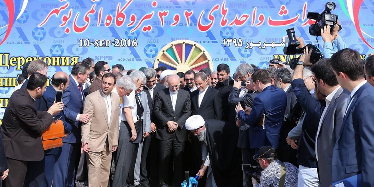 Vertreter der iranischen Führung und des russischen Atomkonzerns Rosatom legten am Samstag in der südlichen Hafenstadt Buschehr am Persischen Golf den Grundstein für den neuen Meiler.