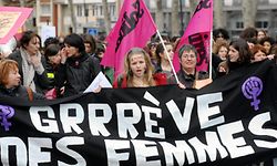 ©PHOTOPQR/LA DEPECHE DU MIDI ; DDM-MICHEL VIALA PRES DE 300 FEMMES ONT PARTICIPE A UNE MANIFESTATION DANS LES RUES DE TOULOUSE A L'OCCASION DE LA JOURNEE  DE LA FEMME
TOULOUSE LE 08/03/2012
Women demonstrated to celebrated the Women's World Day in Toulouse on march 8, 2012