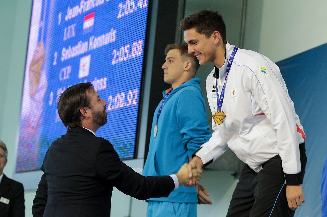 Erbgroßherzog Guillaume gratuliert Jean-François Schneiders zur Goldmedaille


