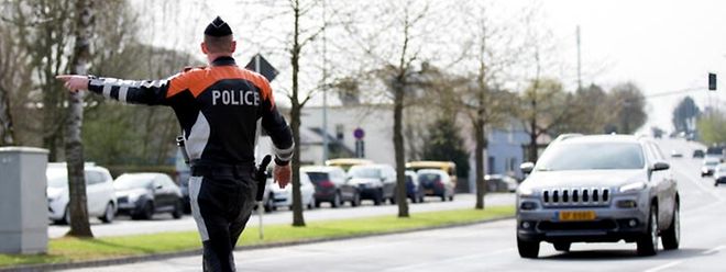 Autofahrer versuchen immer öfter, Verkehrs- und Alkoholkontrollen zu entgehen.