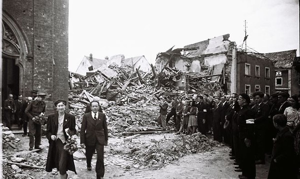 Luxembourg's Grand Duchess Charlotte visiting ruins in Luxembourg in 1940