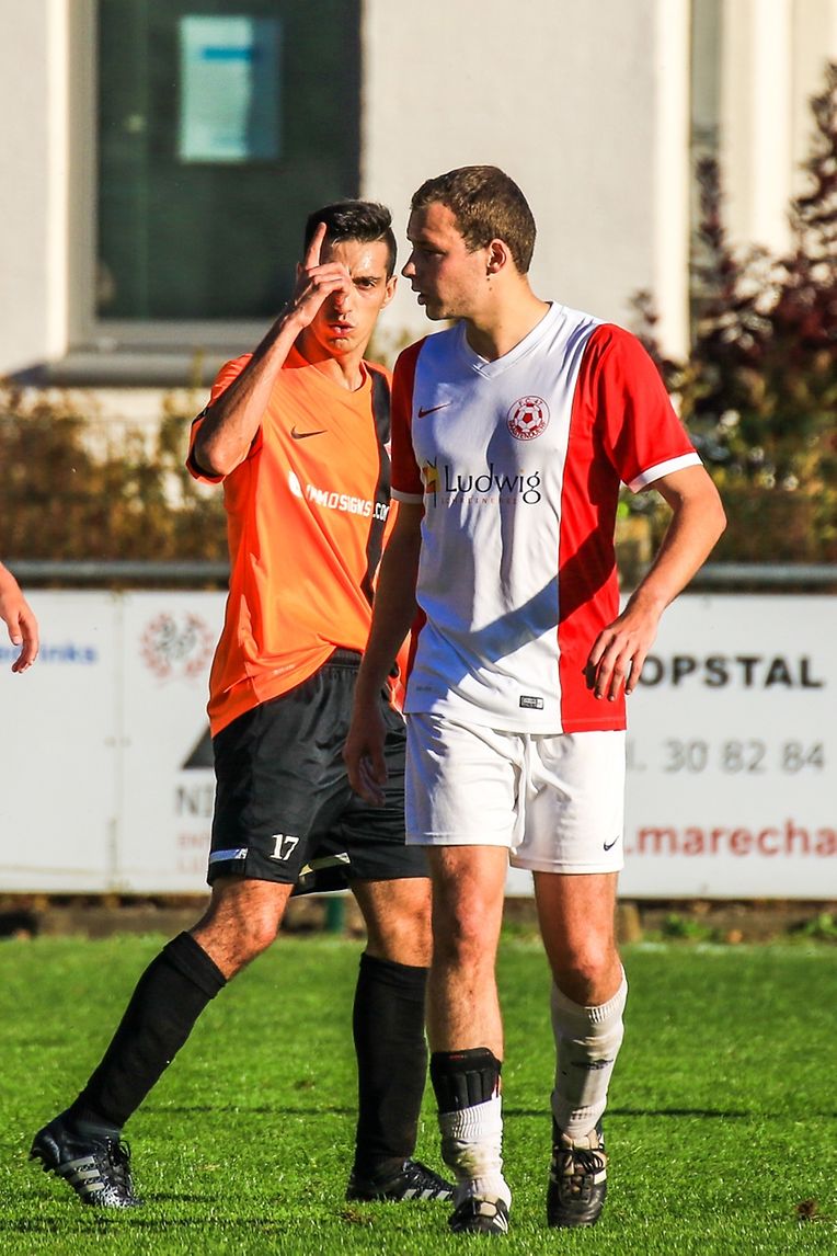 Patrick da Costa (Vianden) avertit Christian Raths
 