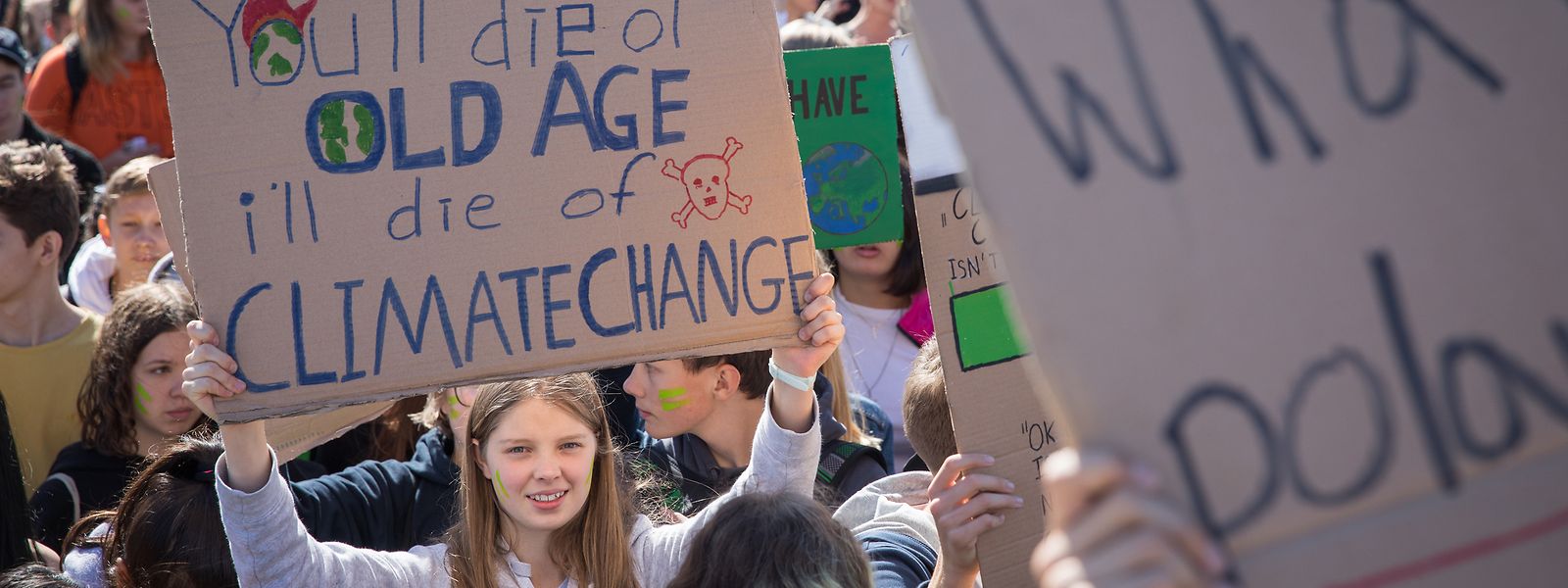 Cette fois-ci, aucun slogan ne s'échappera du cortège de Youth for Climate. 