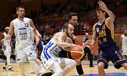 William Mc Nutt et Gutenkauf Philippe et Bob Melcher et Chris Scholtes  / Basket Total League Homme,  Luxembourg / Qualifications /  Saison 2018-2019  / 20.01.2019 / Etzella Ettelbruck vs Amicale Steesel  / Centre Sportif du Deich, Ettelbruck  / Photo : Michel Dell’Aiera