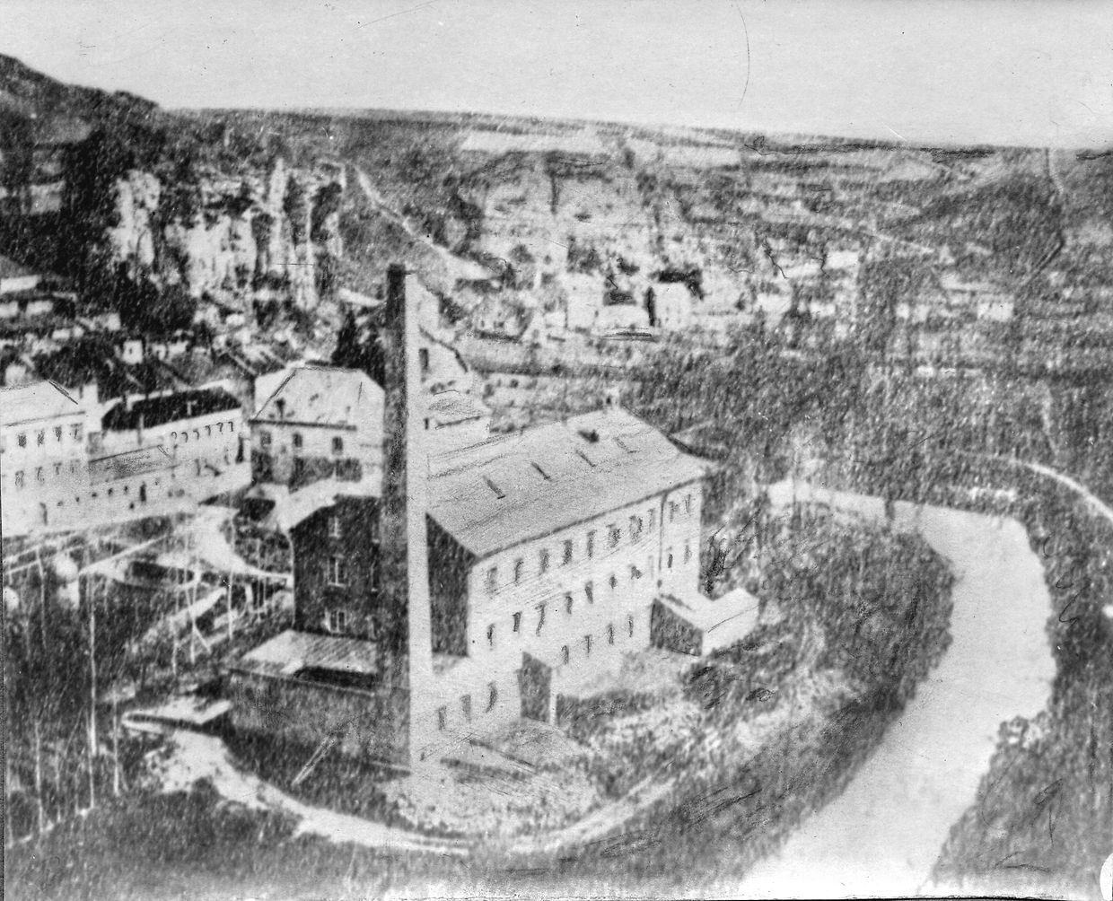 La première photographie conservée à la photothèque date de 1855 et montre le quartier actuel de Pulvermühle. 