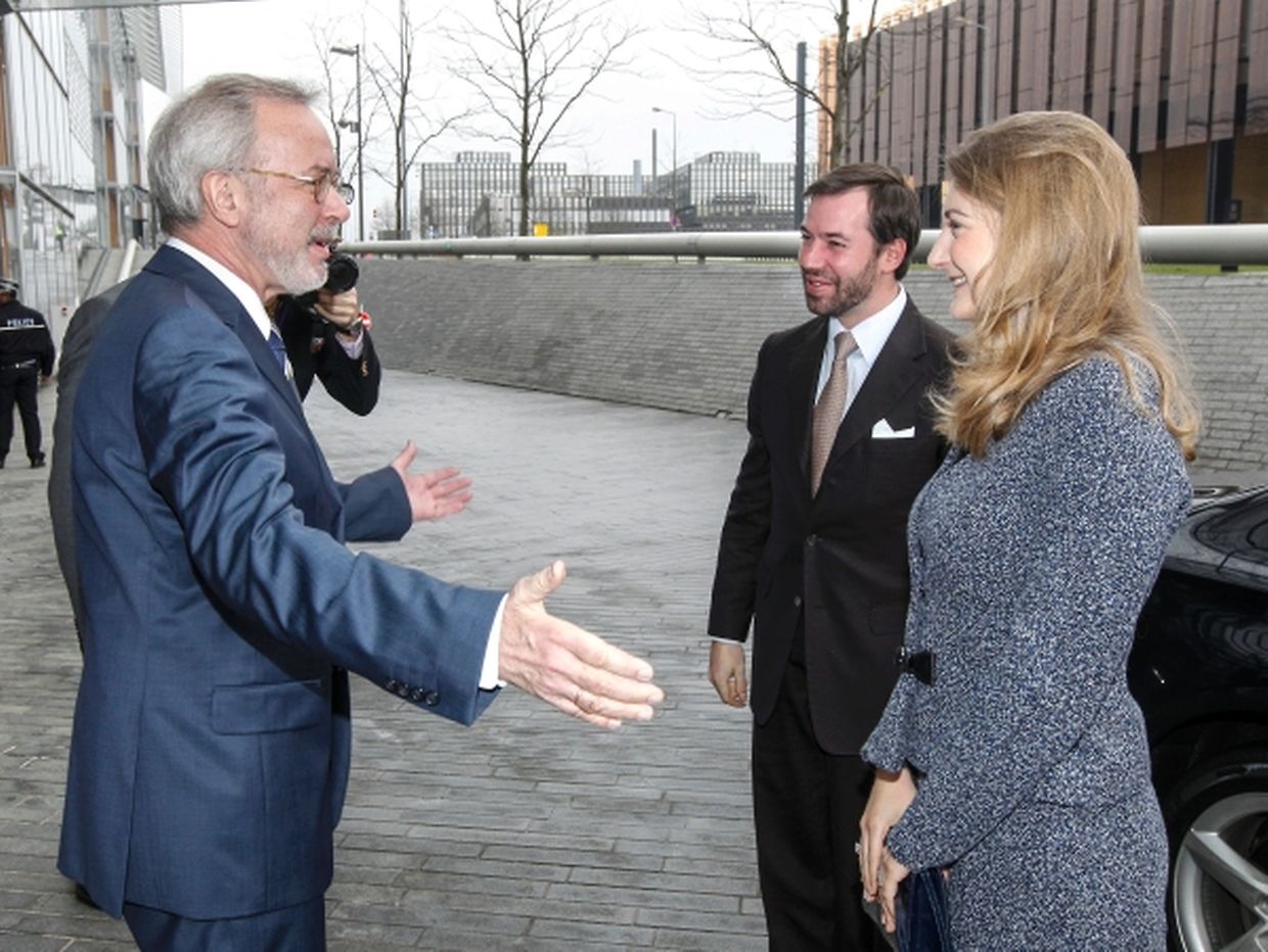Le président de la Banque européenne d'investissement, Werner Hoyer, a accueilli le couple princier mercredi au siège de la banque, au Kirchberg.