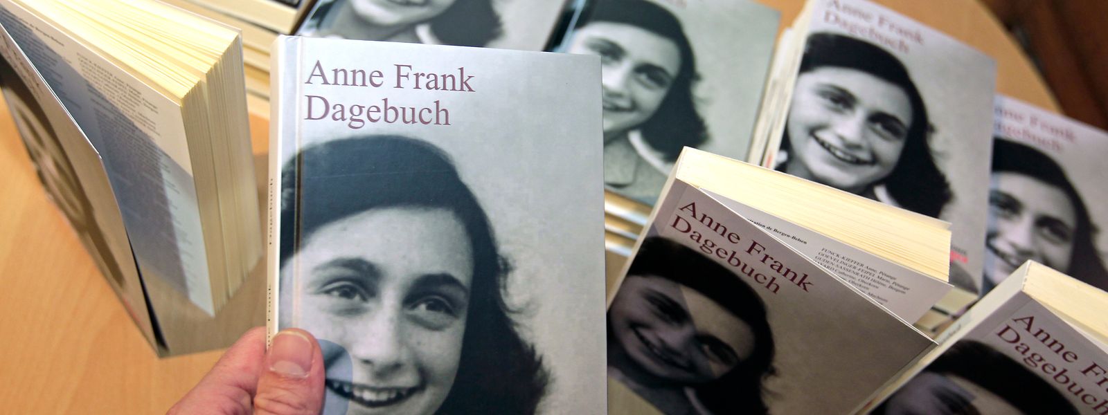 Anne Franks "Tagebuch" gibt es auch auf Letzebuergesch. 