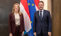 (de g. à dr. ) Roberta Metsola, présidente du Parlement européen ; Xavier Bettel, Premier ministre, ministre d’État