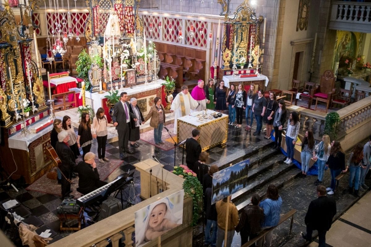 Messe für die Schwestern der christlichen Lehre und die Schule in Luxemburg-Fieldgen