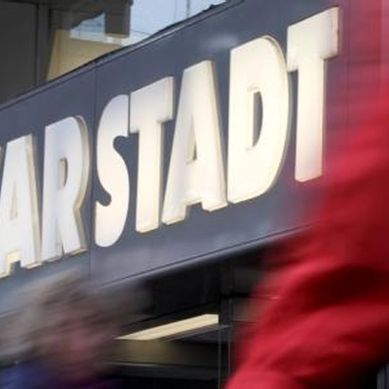 25 000 Karstadt Mitarbeiter Mussen Weiter Bangen