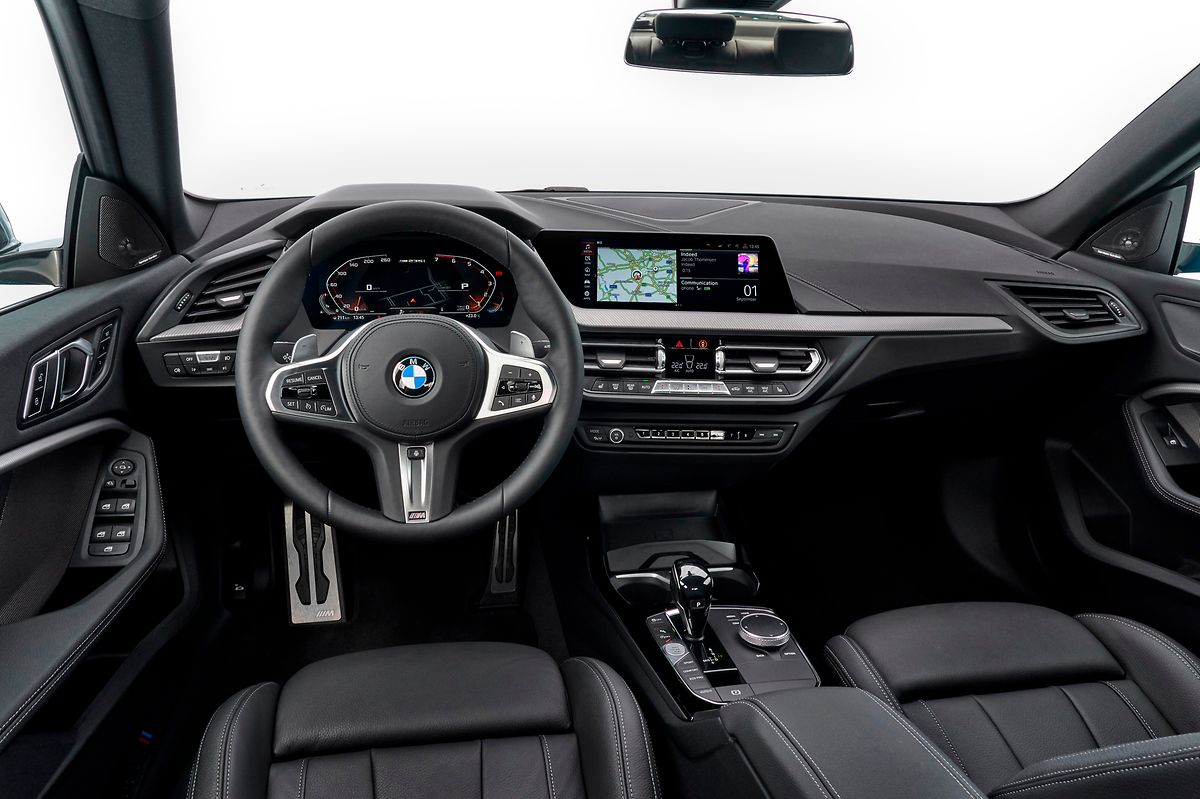 Den geschmackvollen Innenraum teilt sich das BMW 2er Gran Coupé mit dem 1er.