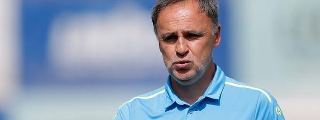 Emilio Ferrera a payé la défaite de trop à Hostert, samedi