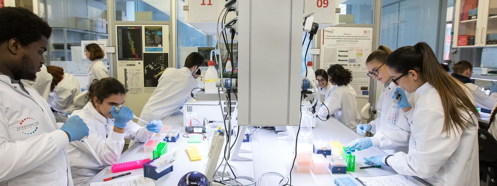 Die Biologielaboratorien des Scienteens Lab befinden sich in den Gebäulichkeiten des LCSB in Belval. 