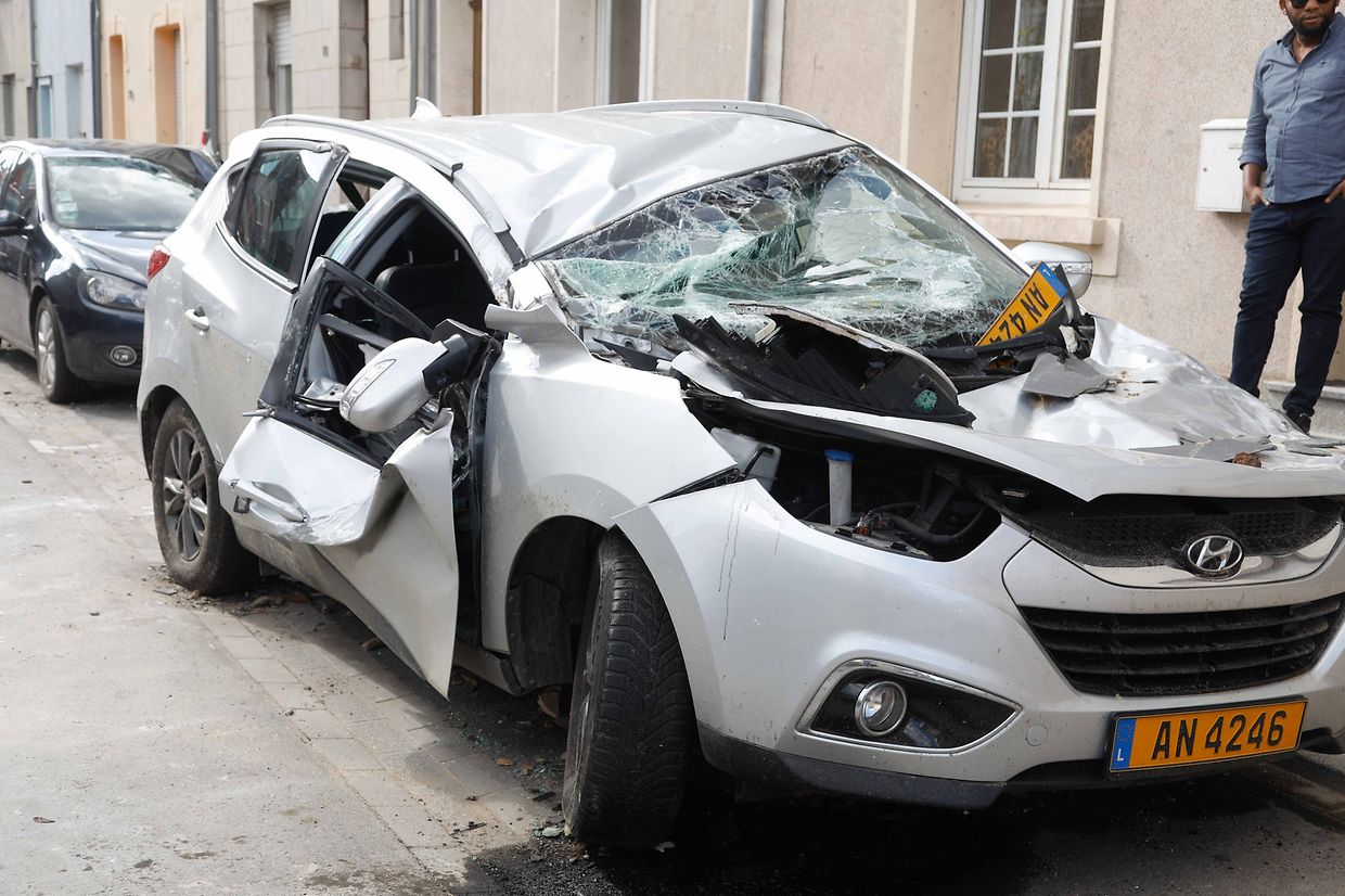 Lokales, online, Pétange, visite Xavier Bettel, Taina Bofferding, Grand-Duc Henri ,Tornado, Sturm, der Tag danach, Aufräumarbeiten,   Foto: Anouk Antony/Luxemburger Wort