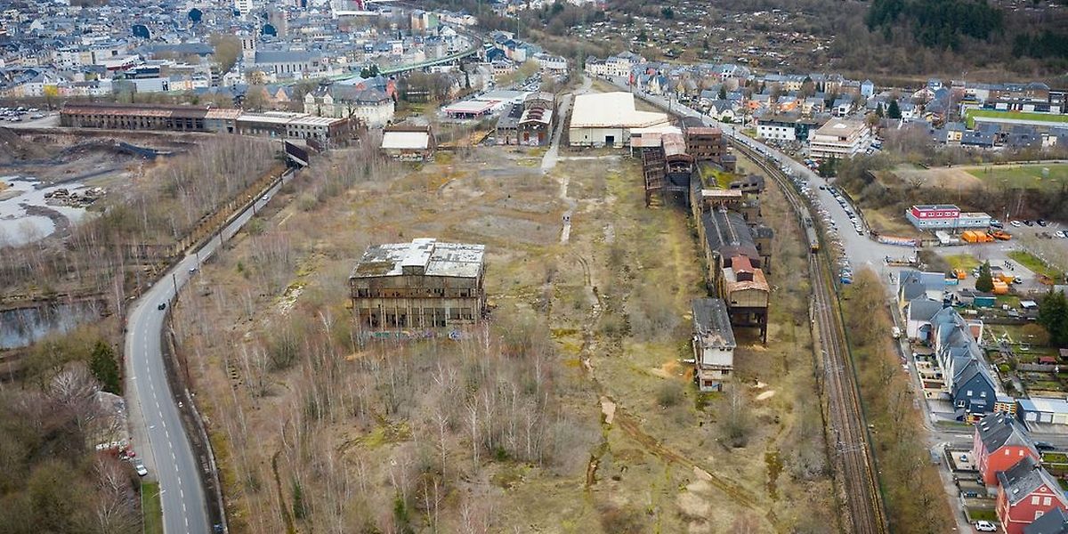 Les anciennes friches d'Esch/Alzette «Lentille Terres Rouges» inoccupées depuis 1977. 