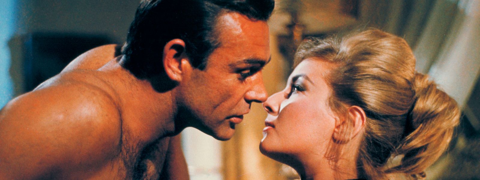 Sean Connery als James Bond in einer Szene des 1963 erschienenen Films "From Russia With Love." 