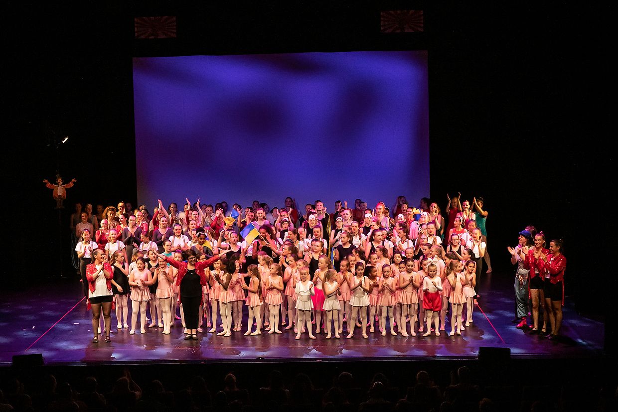 OLYMPUS DIGITAL CAMERAVariété Show 2022 - Renée Niro - Mamer - Kinneksbond - 19/06/2022 - photo: claude piscitelli