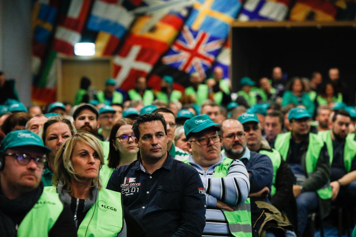 Der Appell der drei Gewerkschaften OGBL, LCGB und CGFP fand Gehör. Mehr als 1.000 Sympathisanten waren nach Dommeldingen gekommen. 
