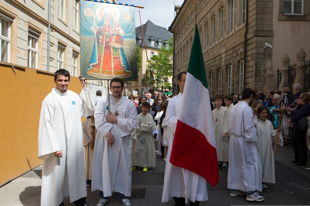 Octave Procession de cloture de l'Octave avec la messe 25.05.14 Joaquim Valente