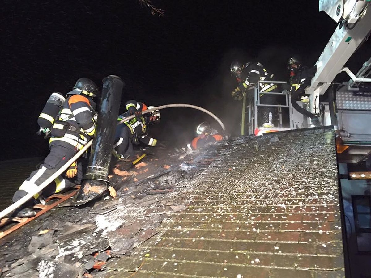 Les pompiers ont rapidement réussi à maîtriser les flammes