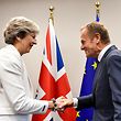 Theresa May e Donald Tusk.