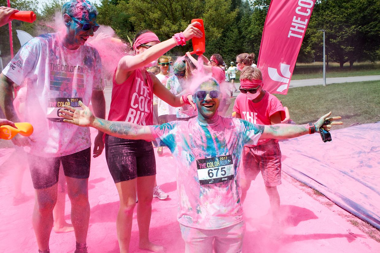 Color Run unicorn edition. Happiest 5k on the planet! Echternach 2017