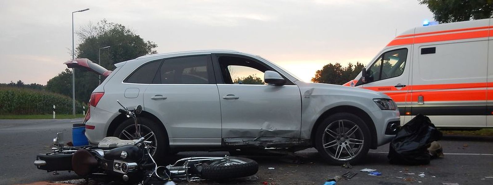 Der Motorradfahrer konnte dem Wagen nicht mehr ausweichen.